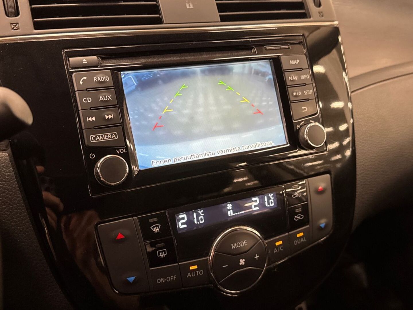 NISSAN Pulsar 2015