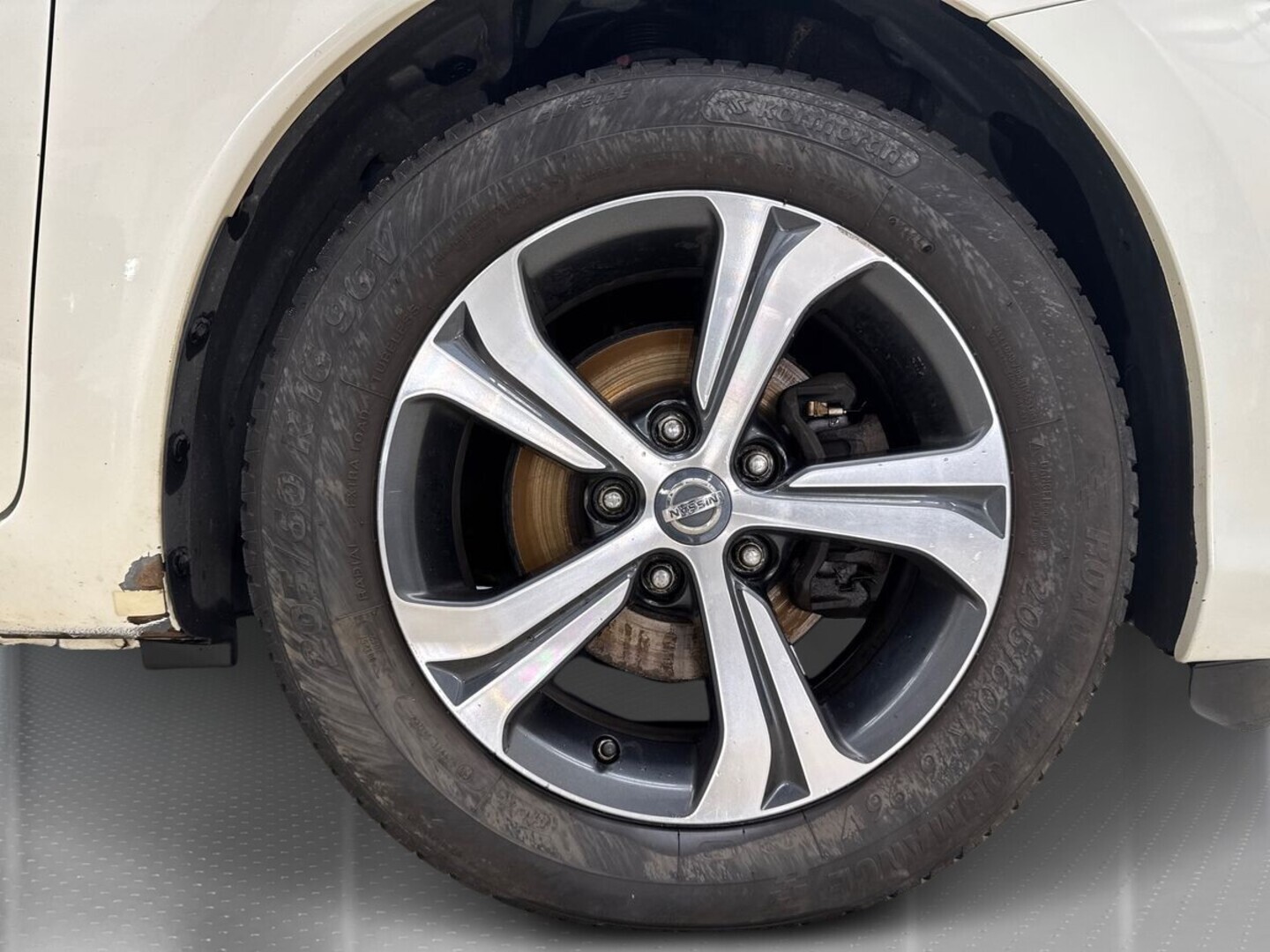 NISSAN Pulsar 2015