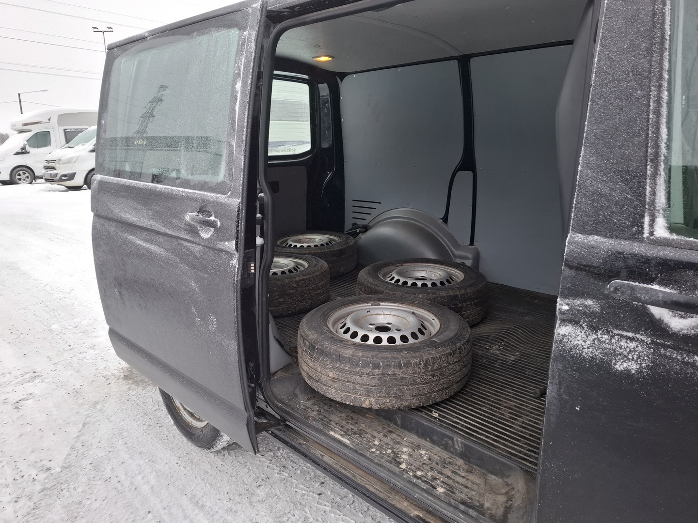 VOLKSWAGEN Transporter 2015