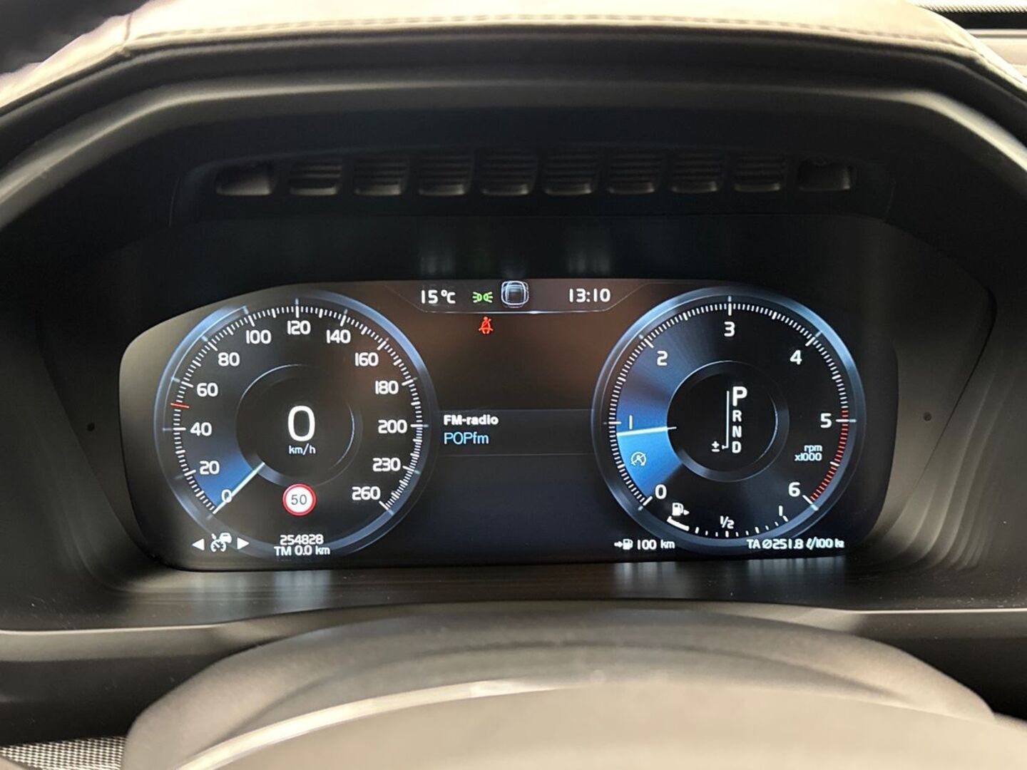VOLVO XC90 2015