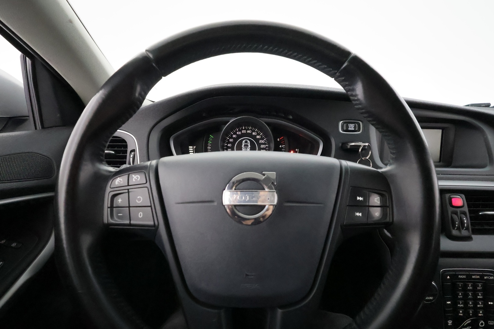 VOLVO V40 2013