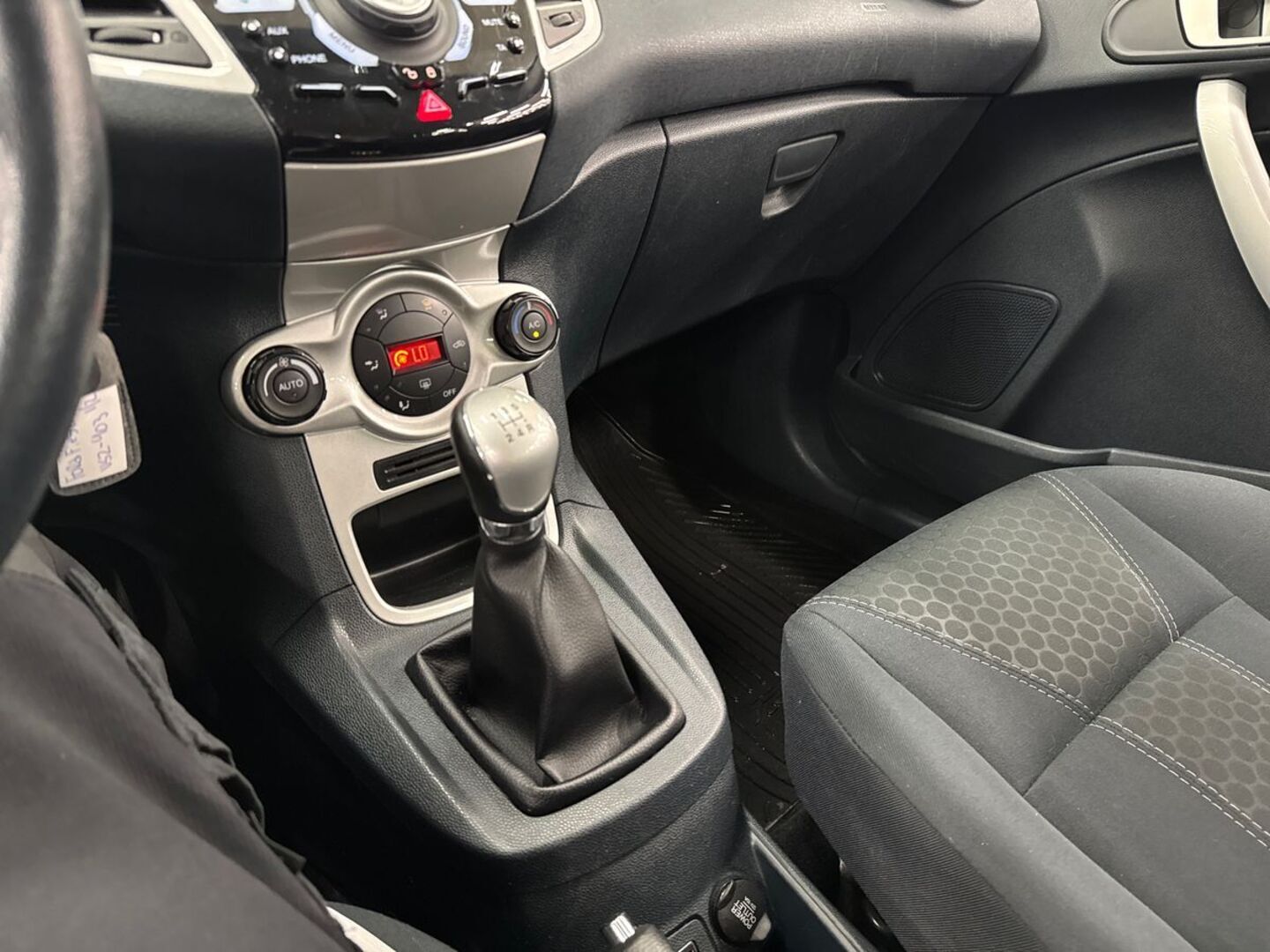 FORD Fiesta 2012