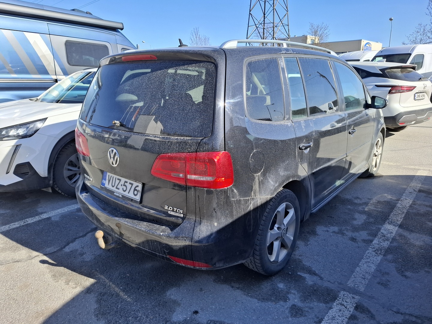 VOLKSWAGEN Touran 2012