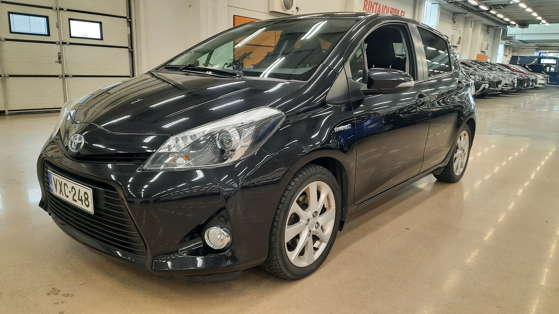 TOYOTA Yaris 2013