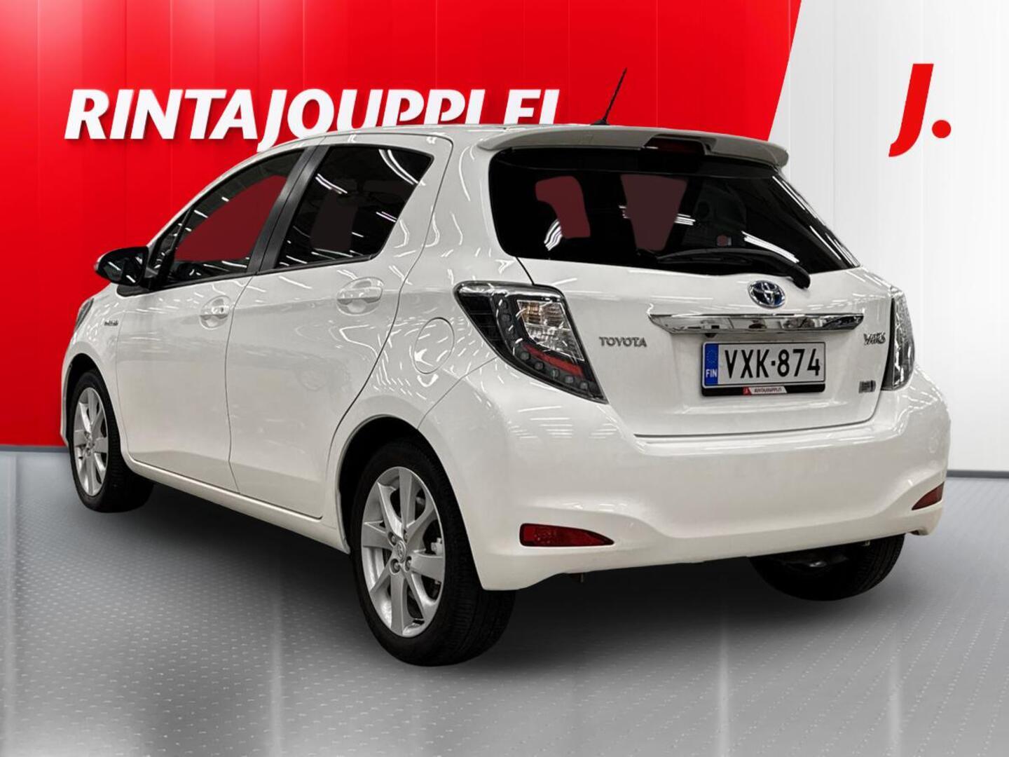 TOYOTA Yaris 2014