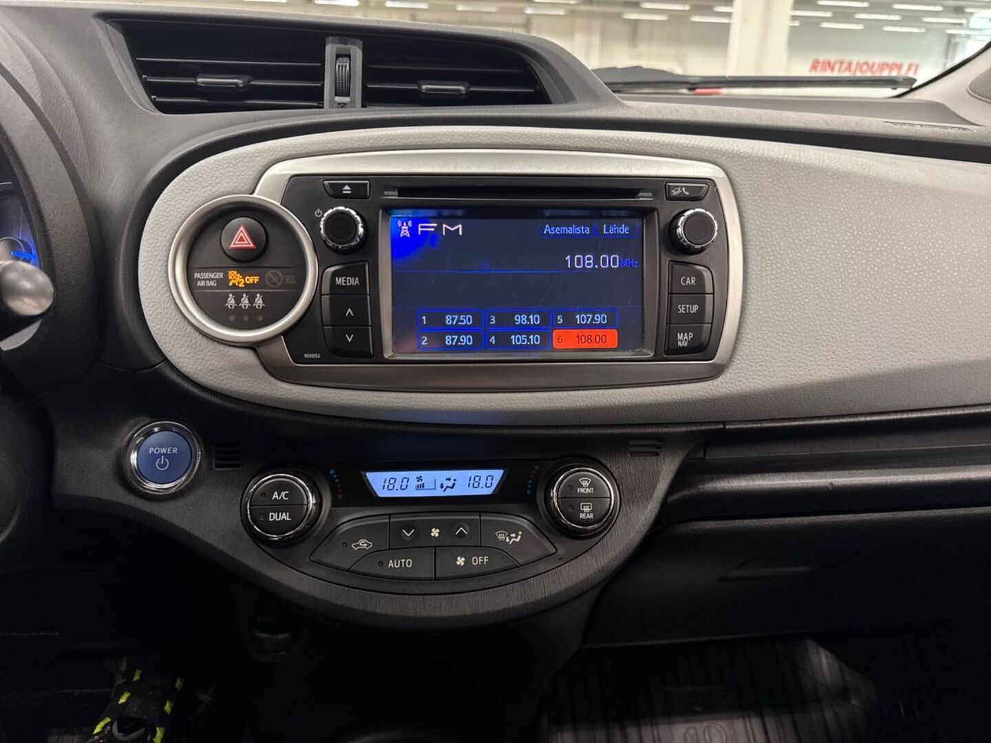 TOYOTA Yaris 2014