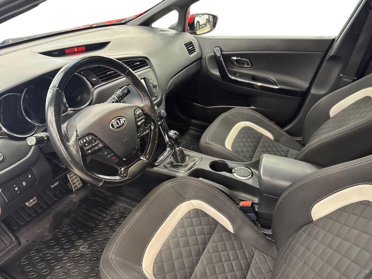 KIA cee'd 2015