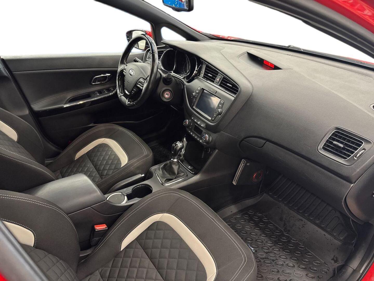 KIA cee'd 2015