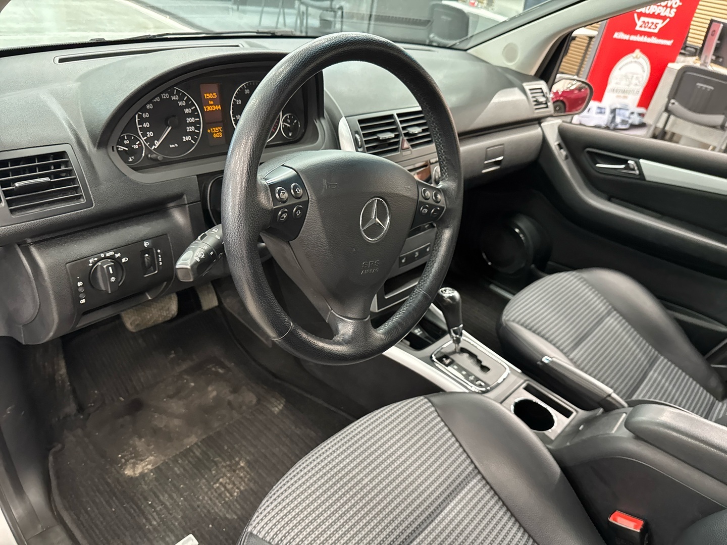 MERCEDES-BENZ A 2005