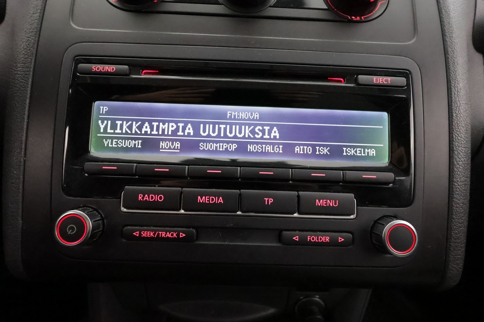 VOLKSWAGEN Caddy 2011