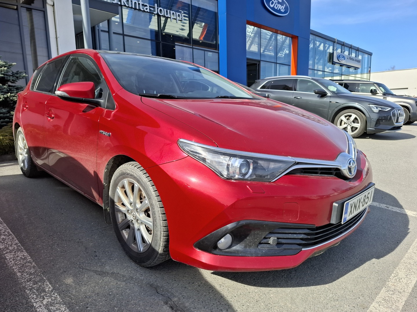 TOYOTA Auris 2016