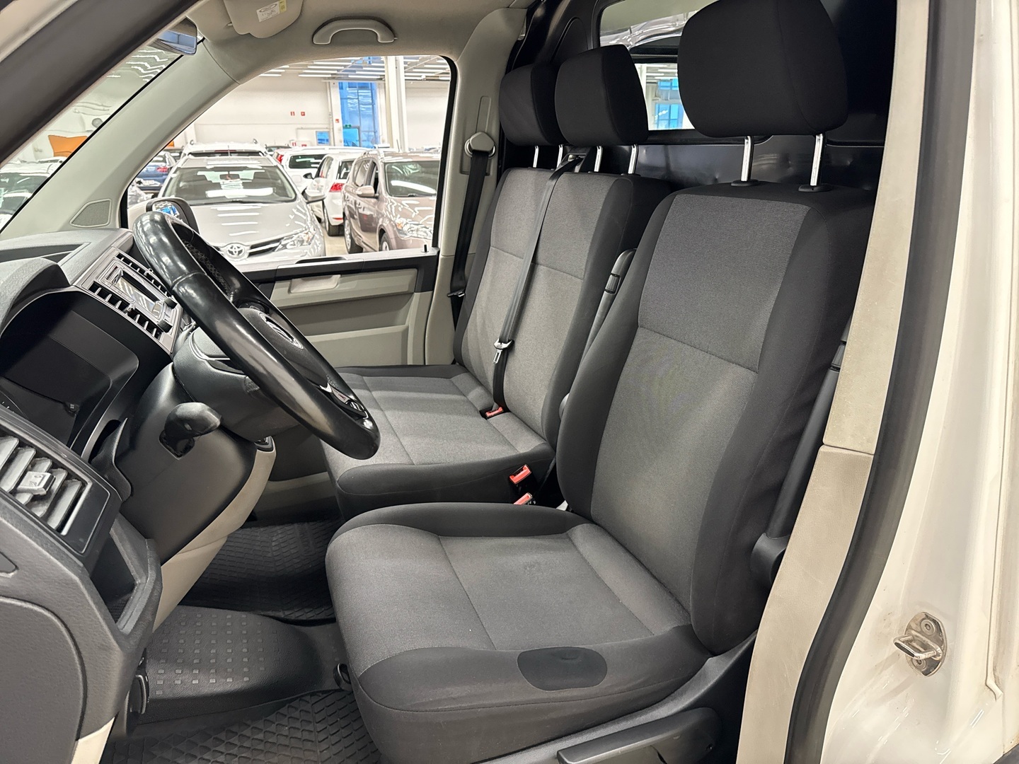 VOLKSWAGEN Transporter 2017