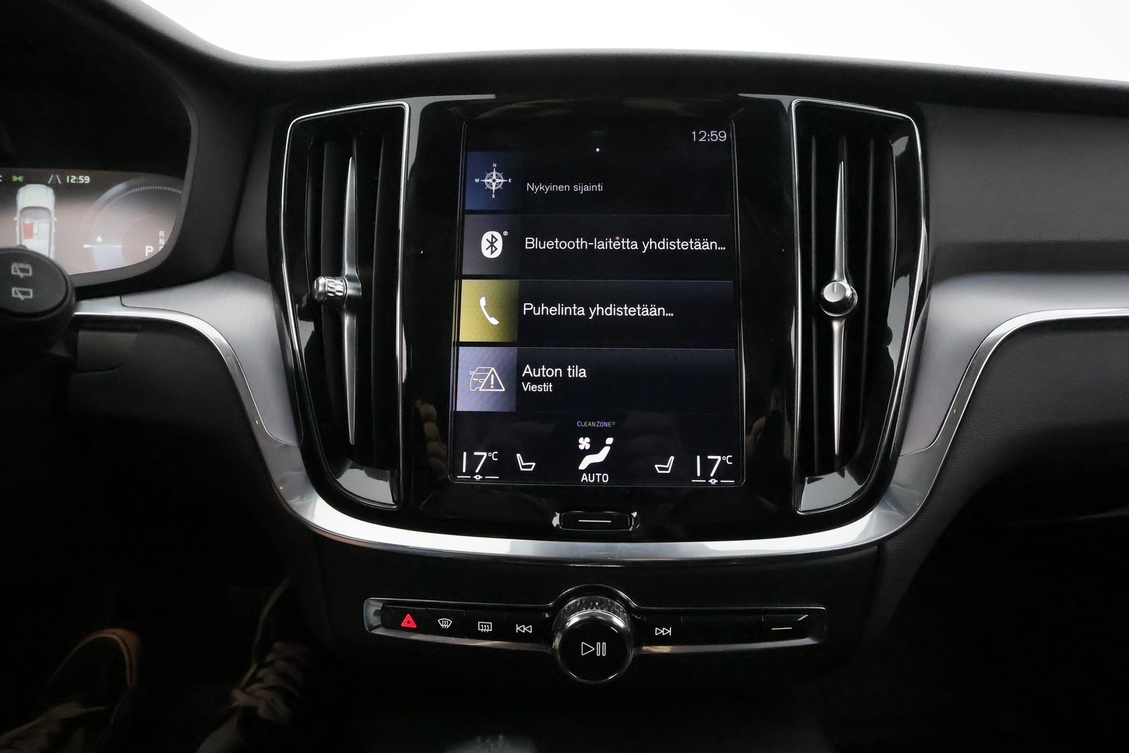 VOLVO V60 2020