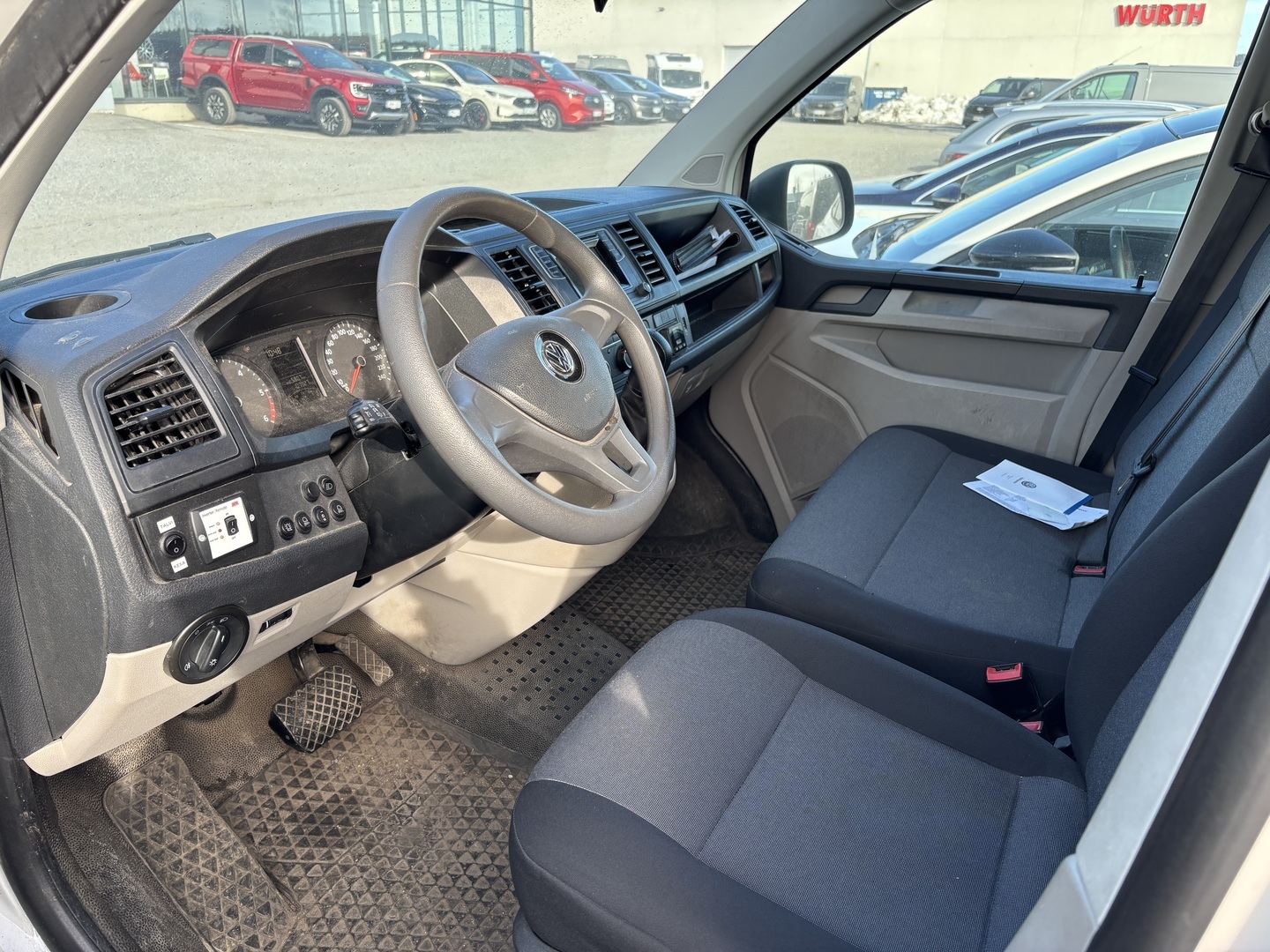 VOLKSWAGEN Transporter 2018