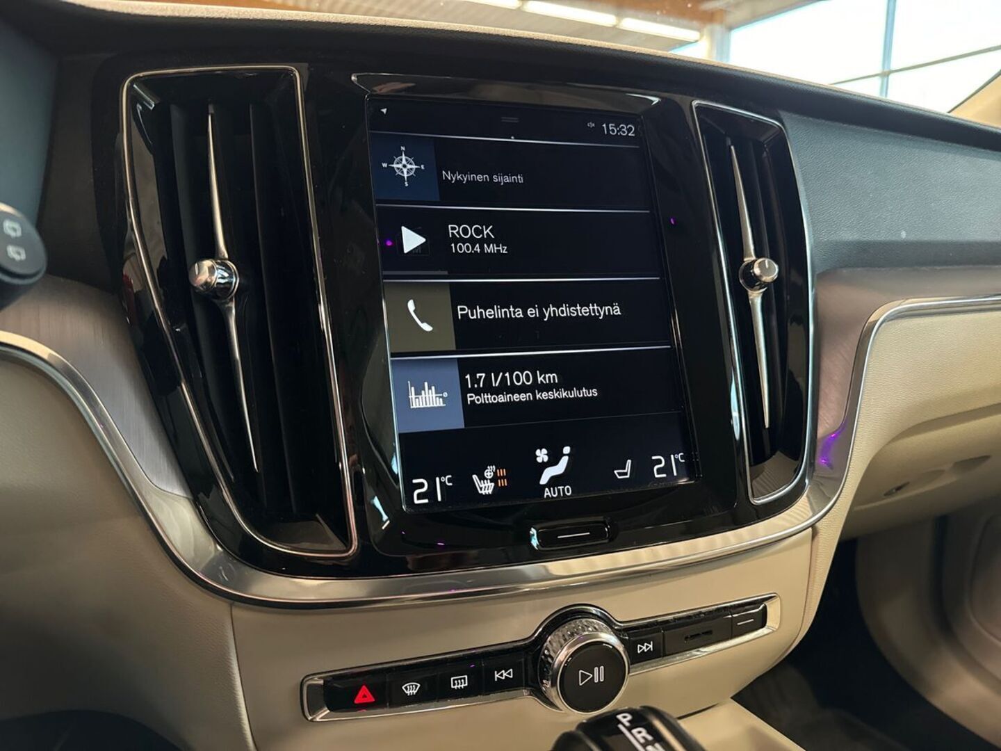 VOLVO V60 2020