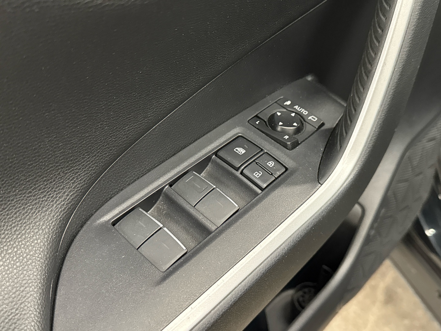 TOYOTA RAV4 Plug-in 2021