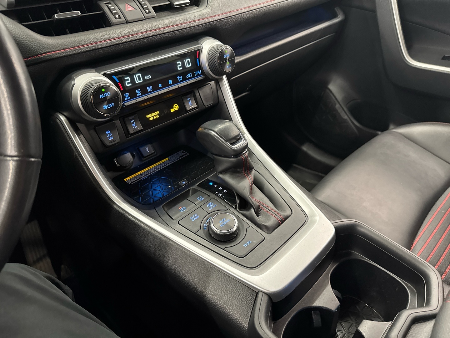 TOYOTA RAV4 Plug-in 2021