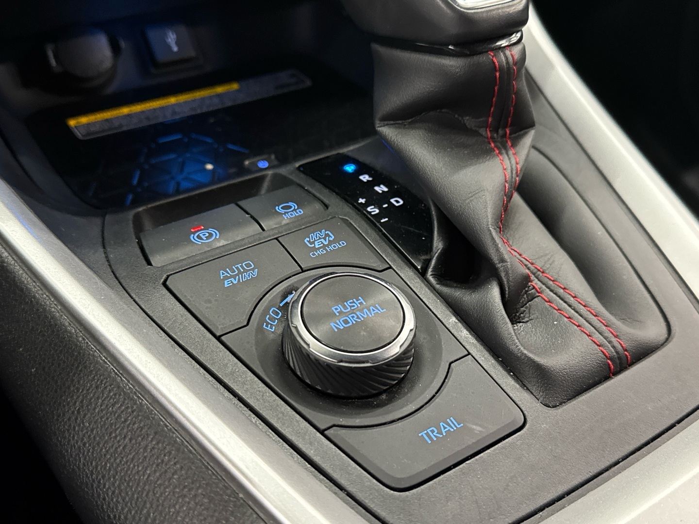 TOYOTA RAV4 Plug-in 2021