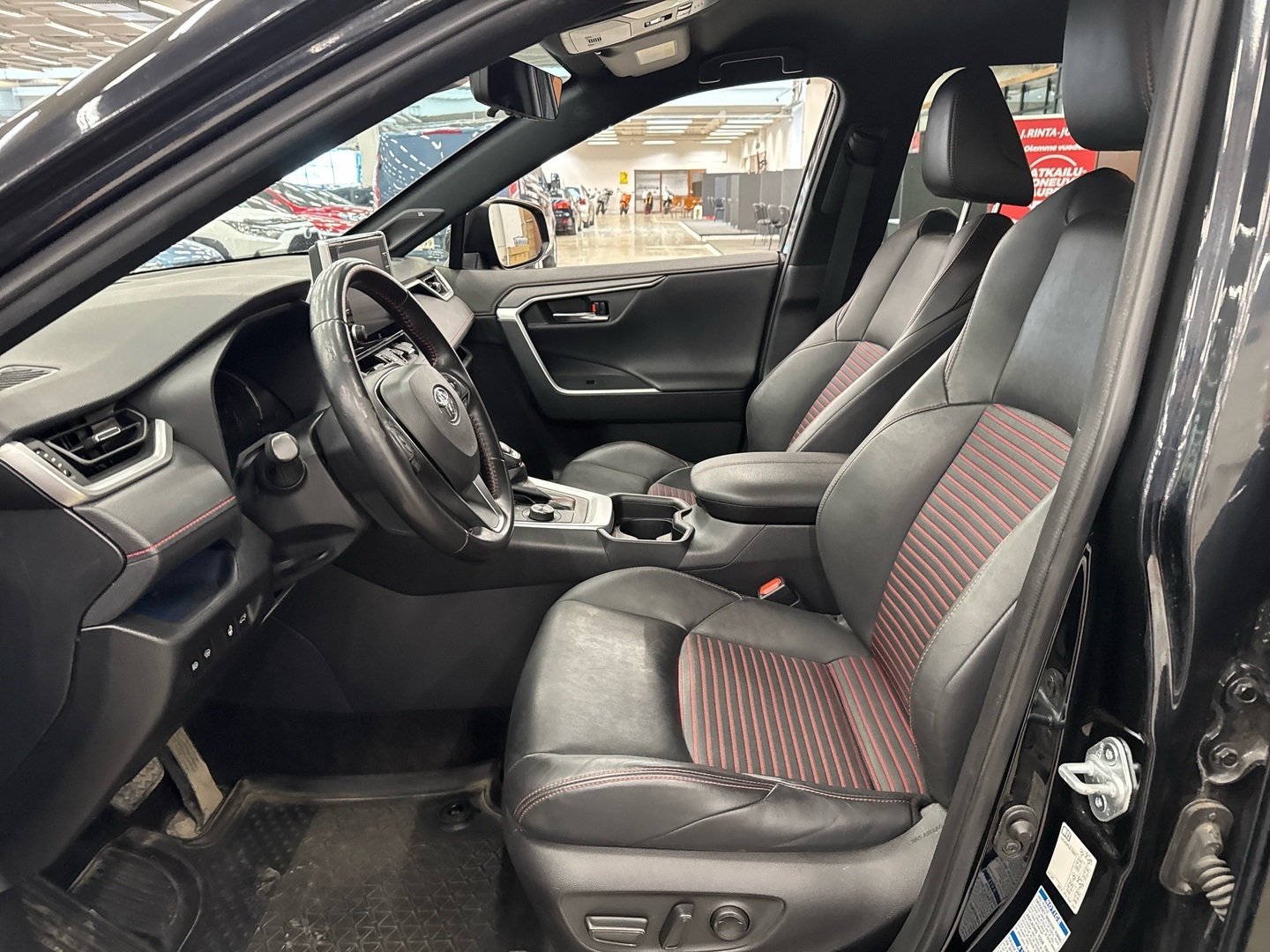 TOYOTA RAV4 Plug-in 2021