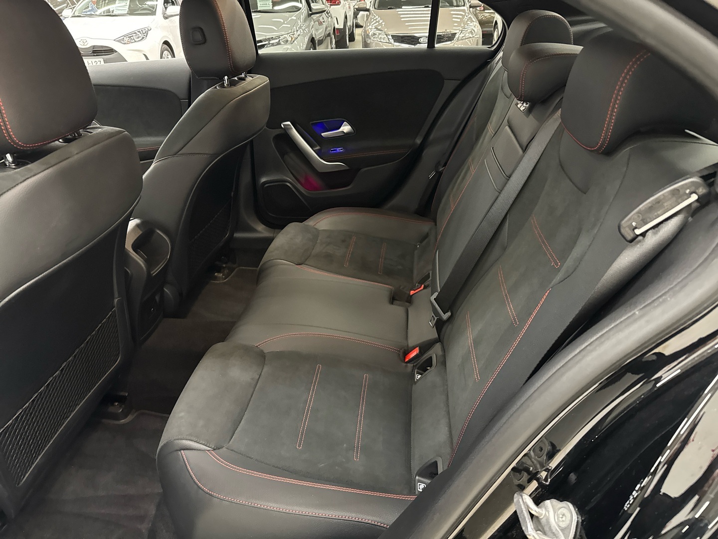 MERCEDES-BENZ A 2022