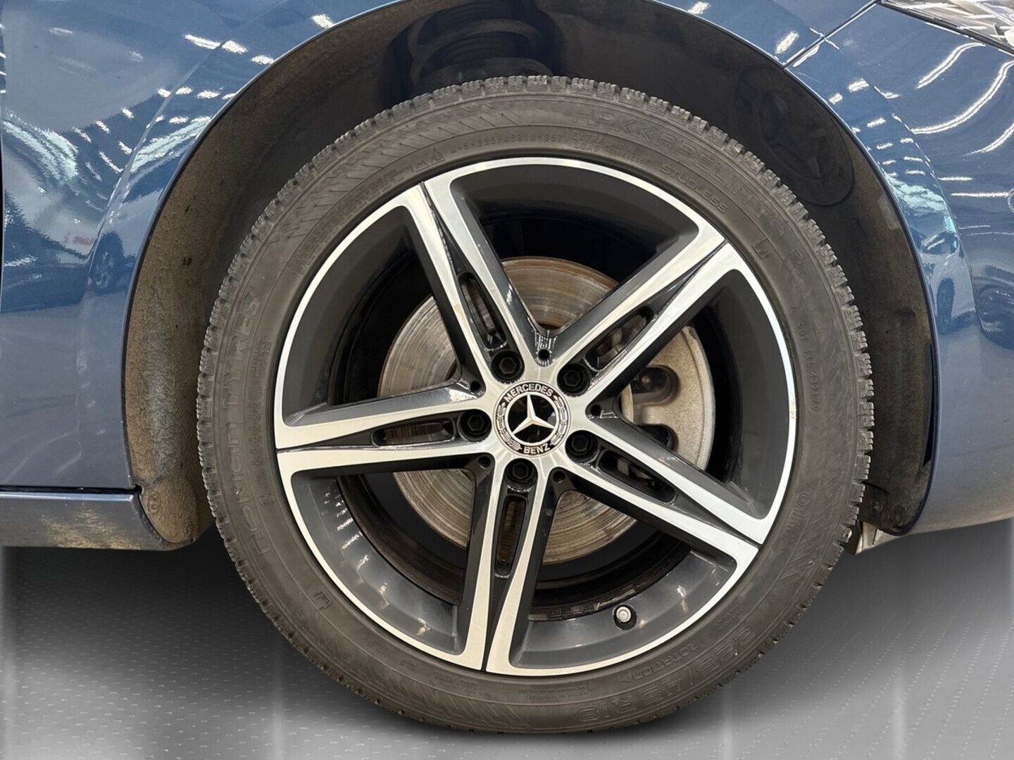 MERCEDES-BENZ A 2021