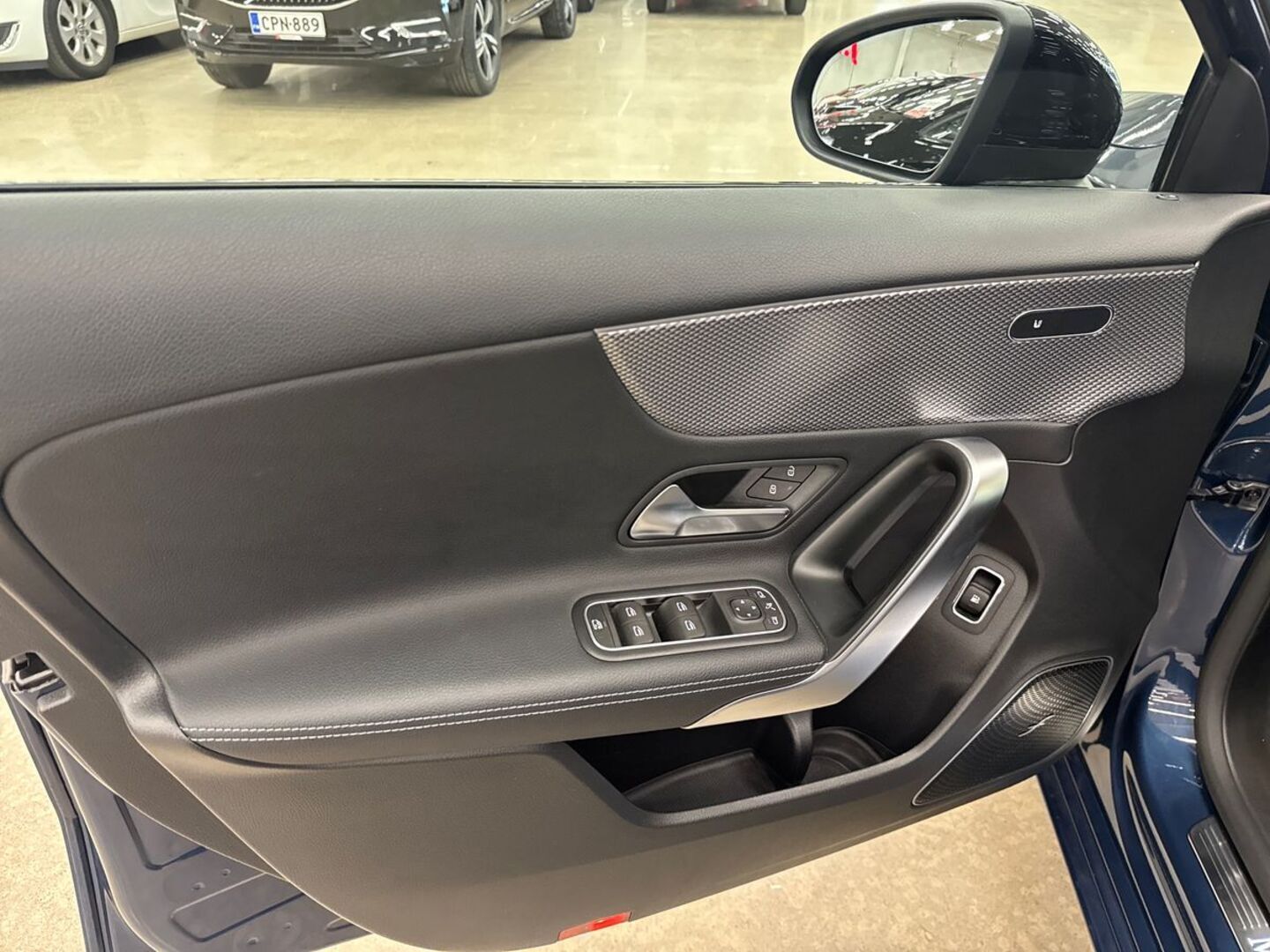 MERCEDES-BENZ A 2021