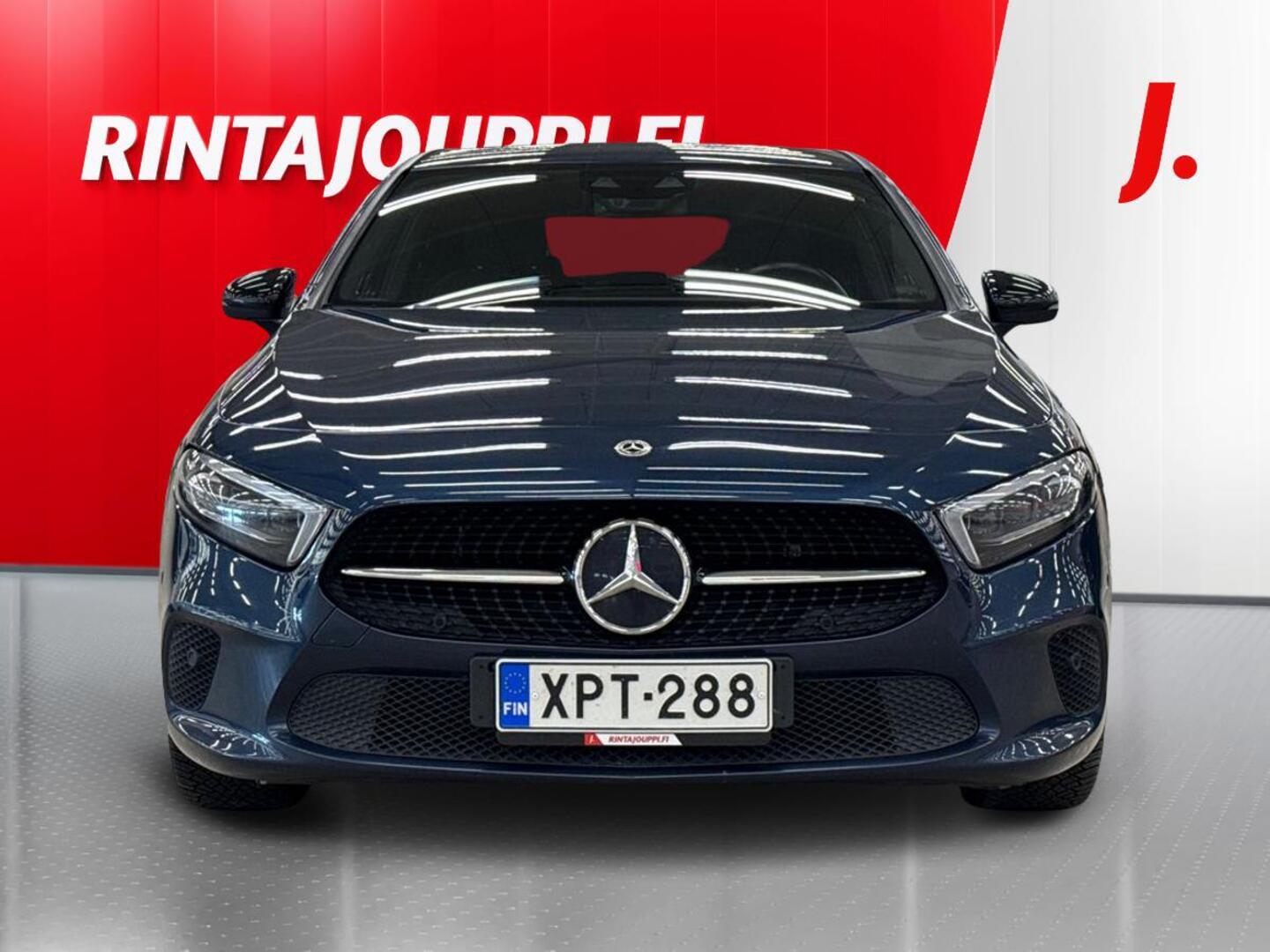 MERCEDES-BENZ A 2021