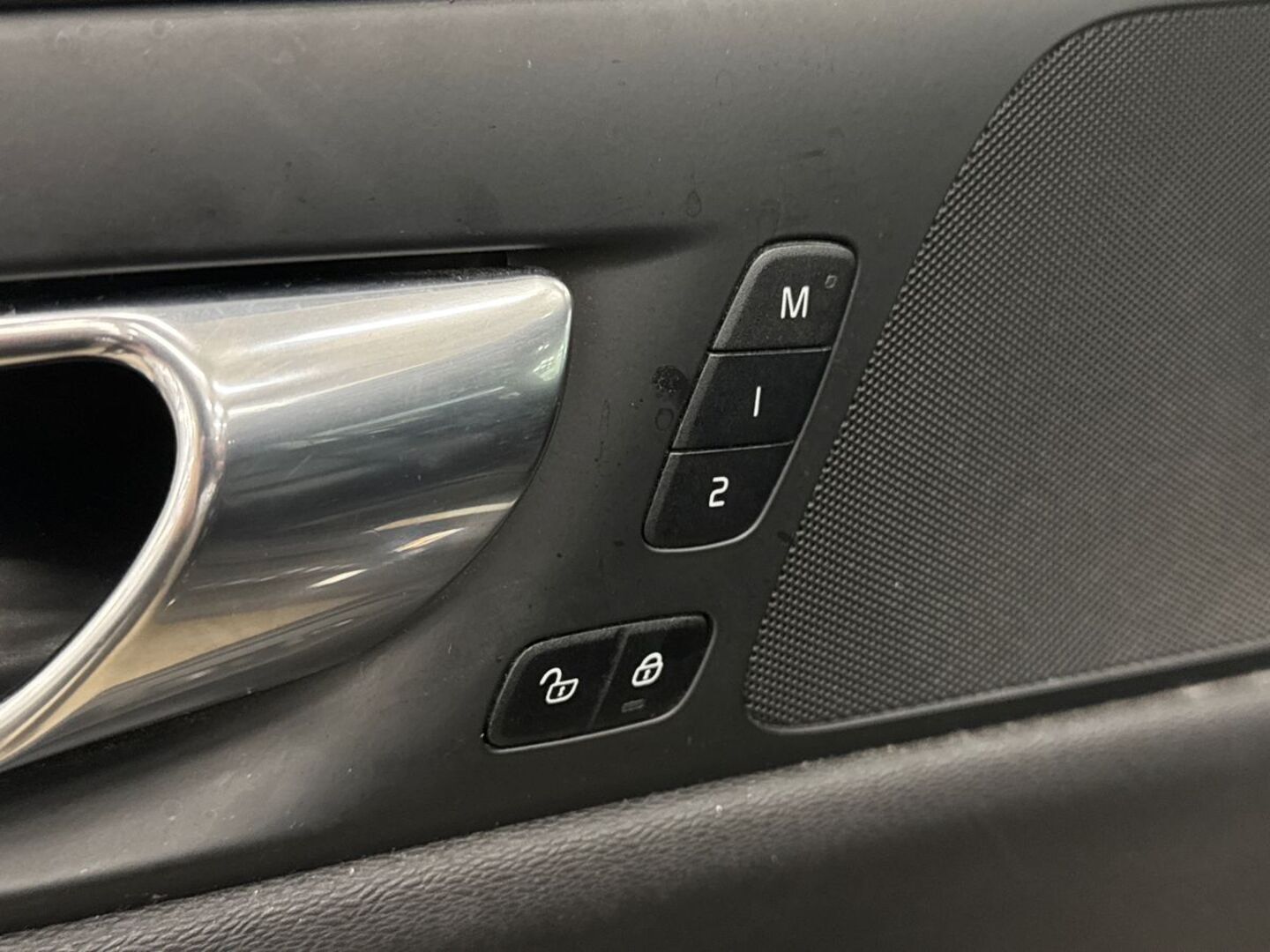 VOLVO V60 21