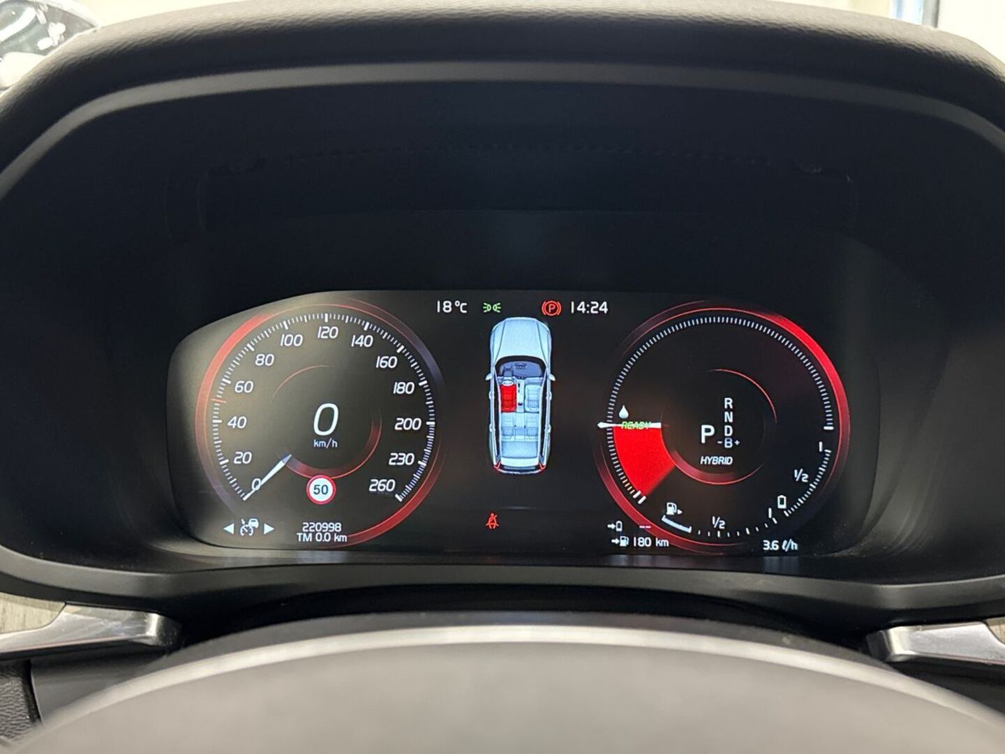 VOLVO V60 26