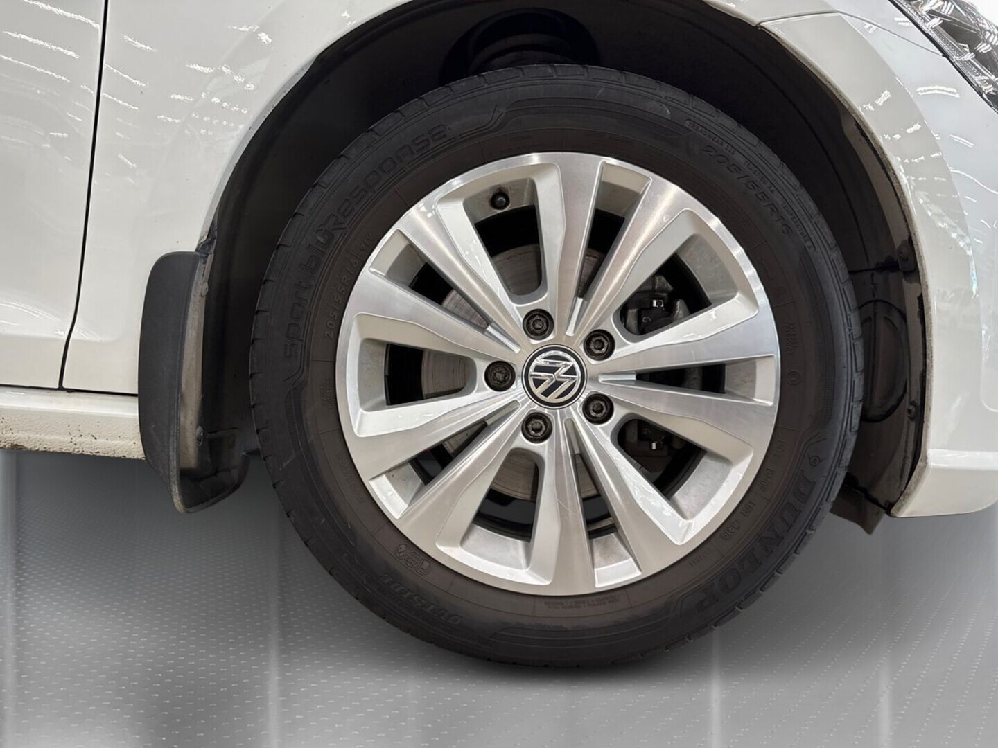 VOLKSWAGEN Golf 2020