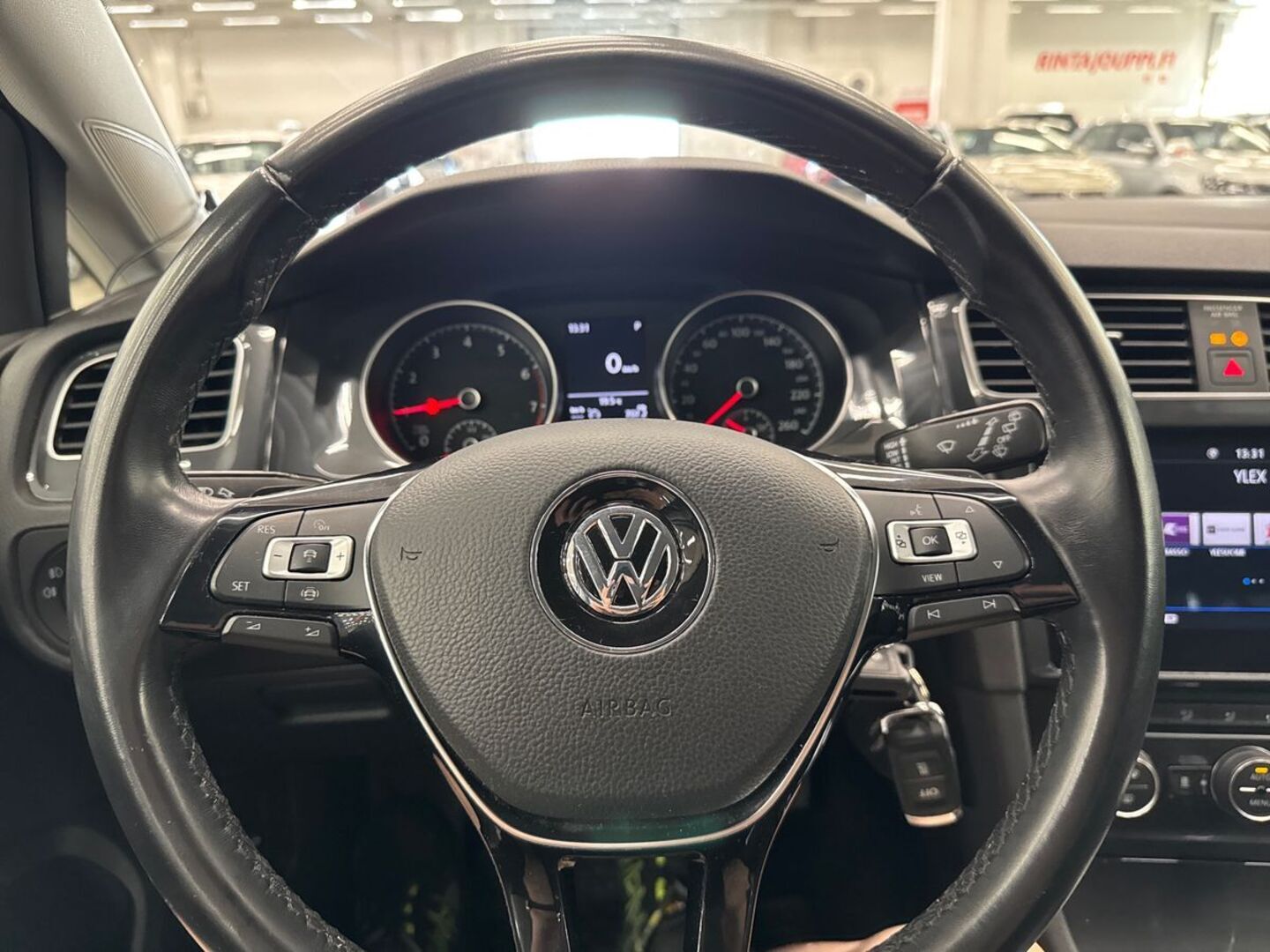 VOLKSWAGEN Golf 2020