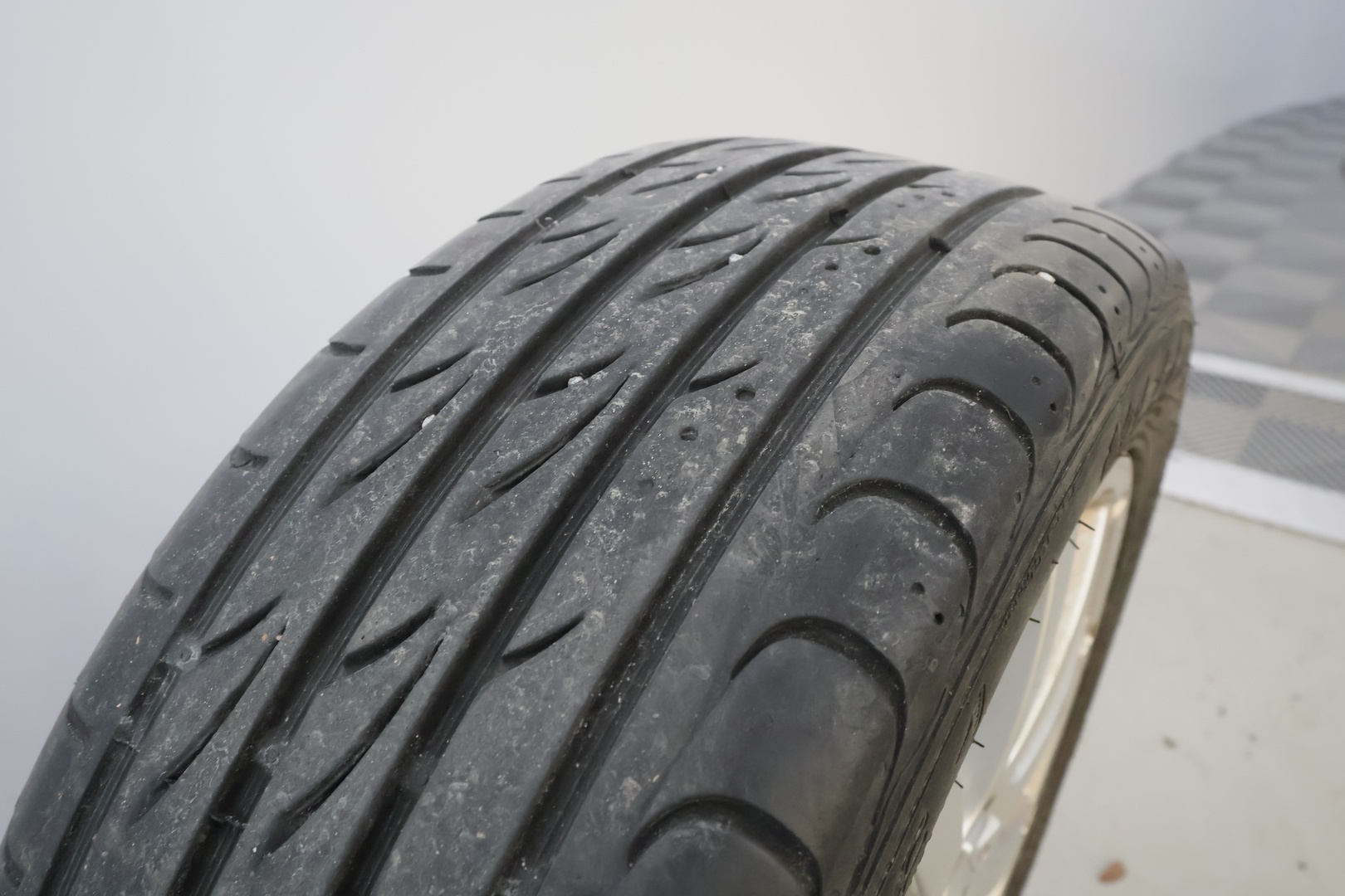 VOLKSWAGEN Polo 2008