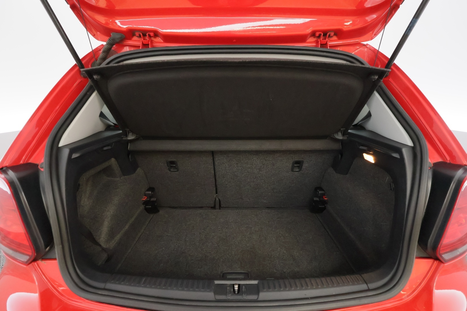 VOLKSWAGEN Polo 2011