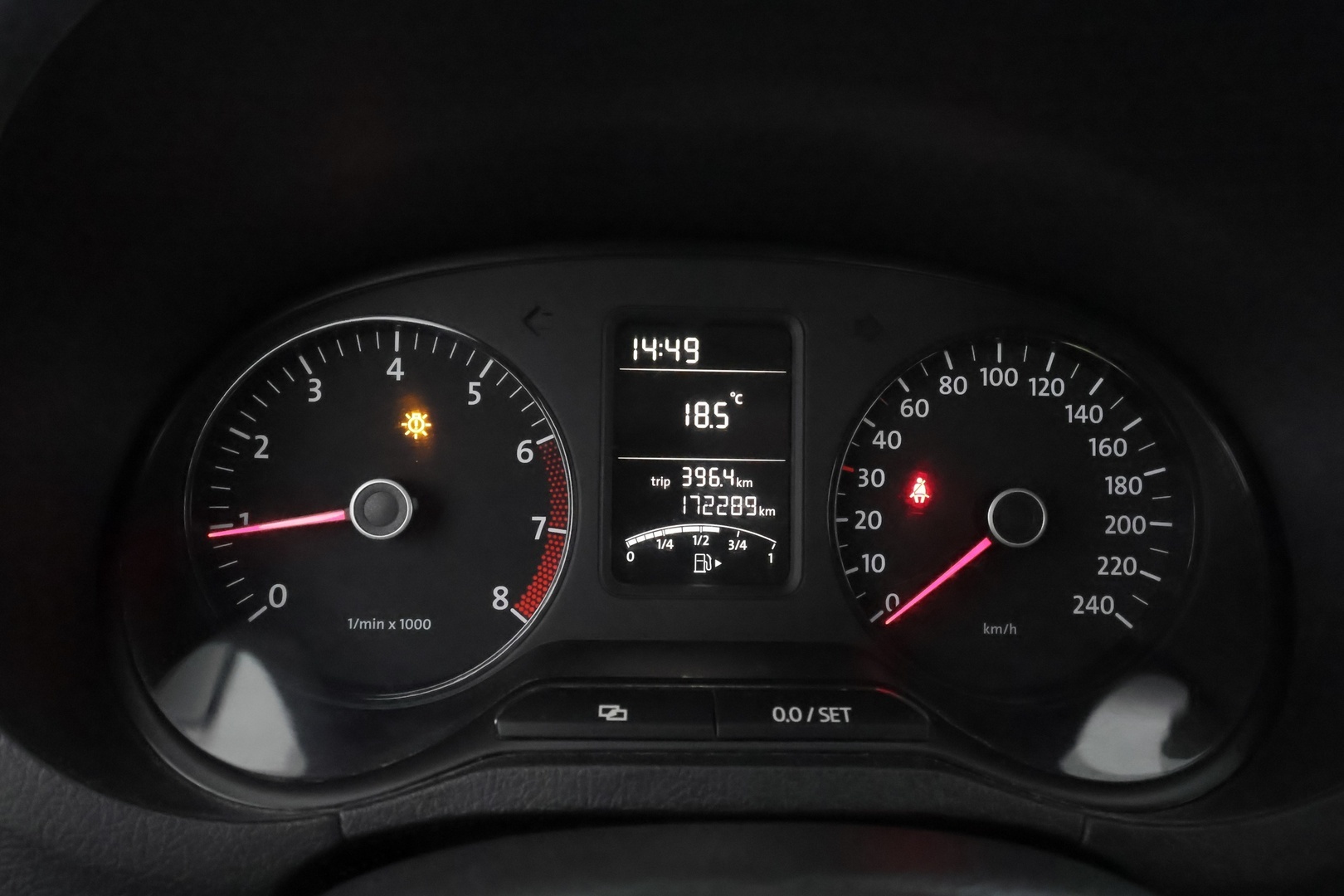 VOLKSWAGEN Polo 2011