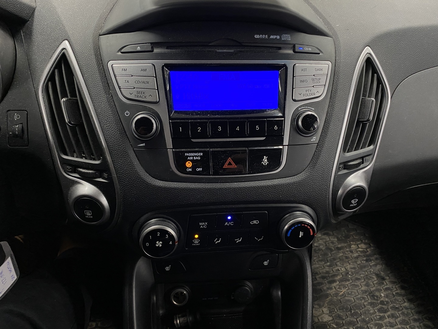 HYUNDAI ix35 2011
