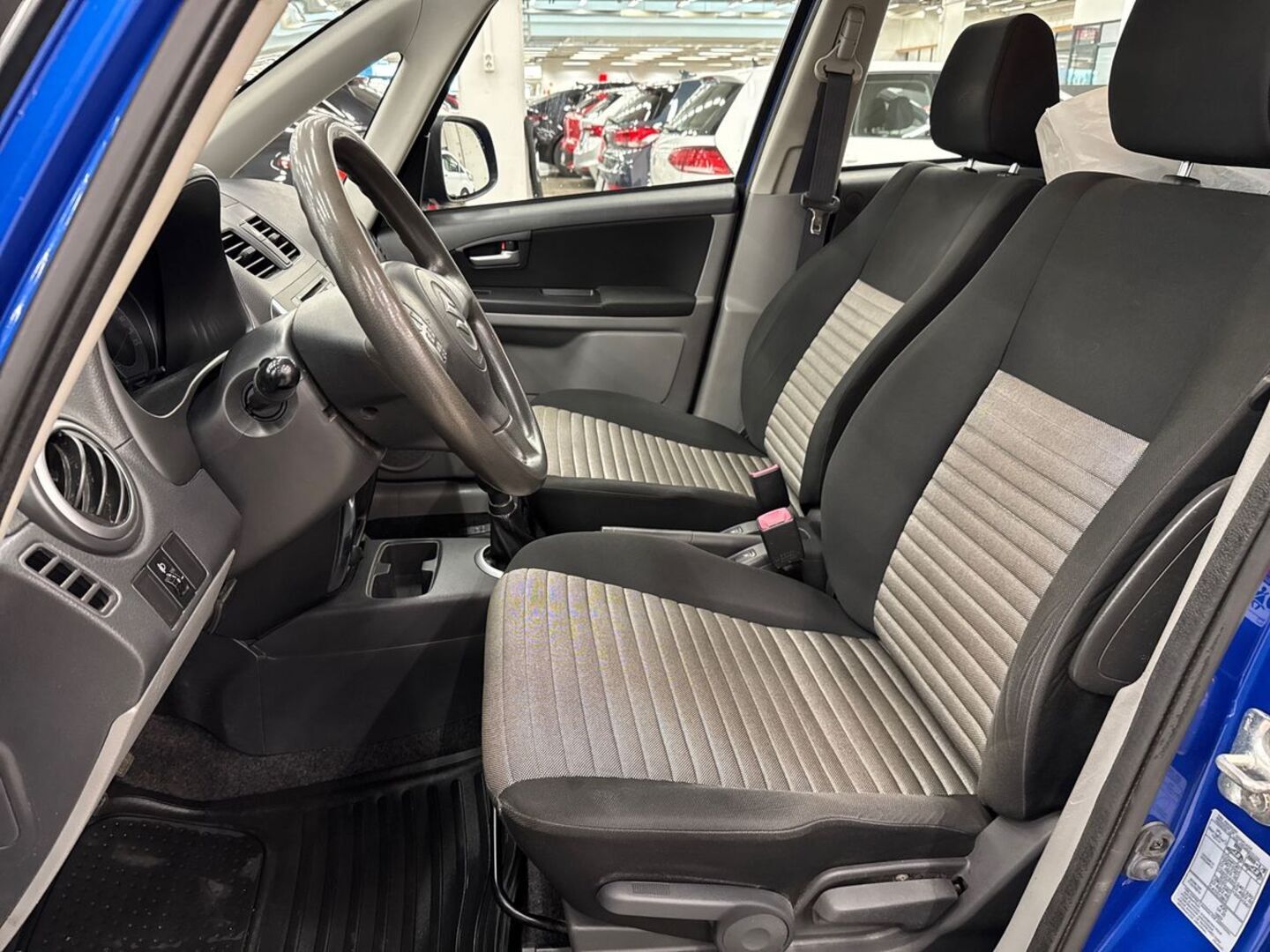 SUZUKI SX4 2011