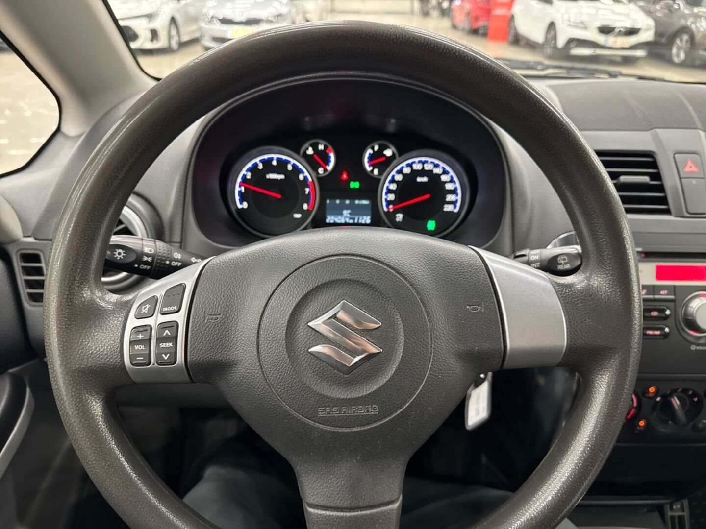SUZUKI SX4 2011