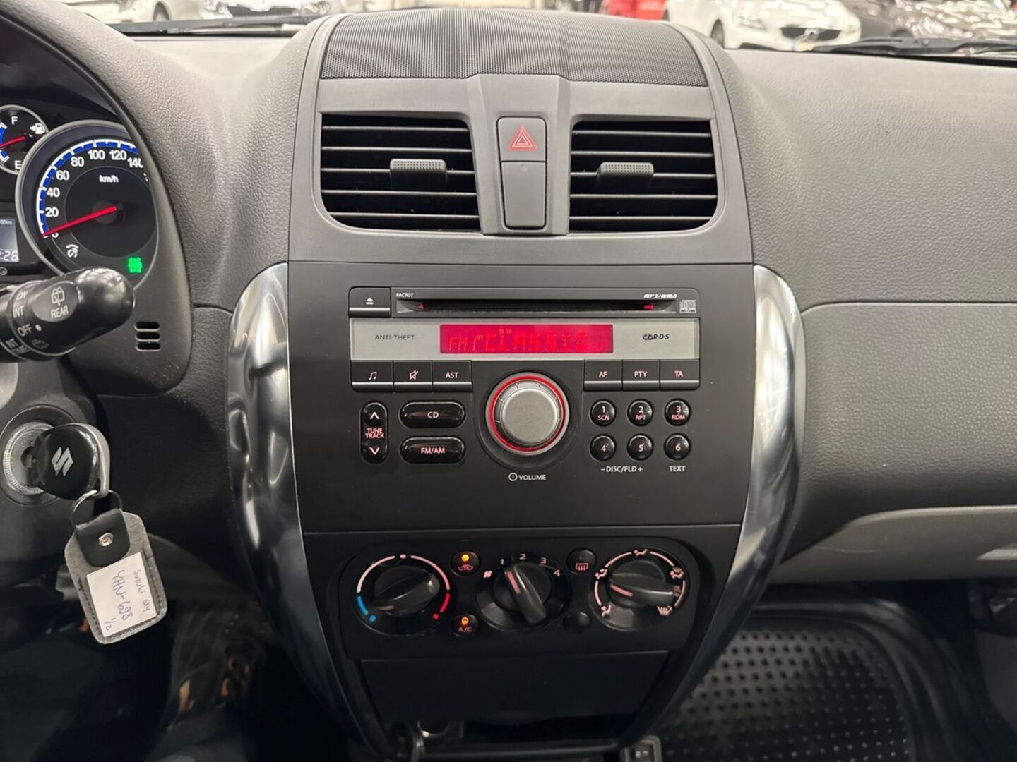 SUZUKI SX4 2011