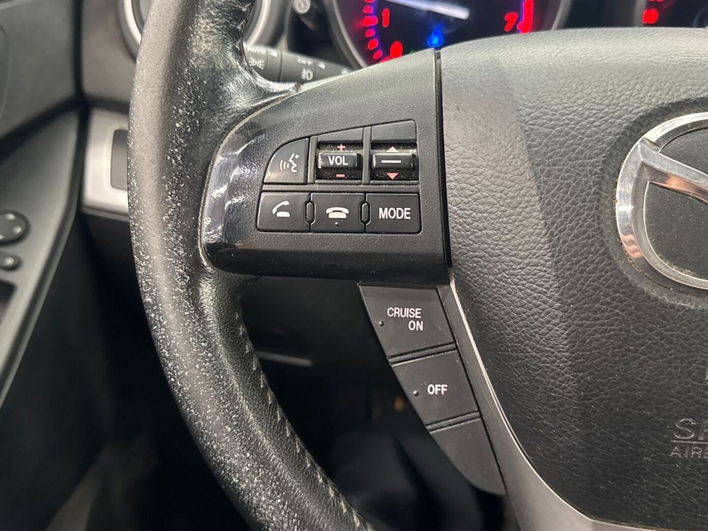 MAZDA Mazda3 2011