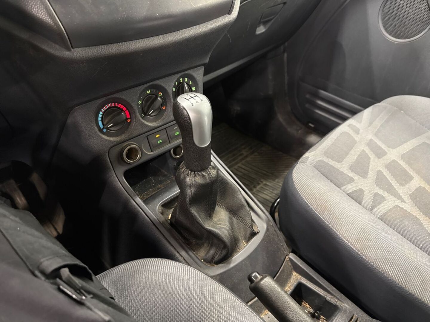 FORD Transit Connect 2013