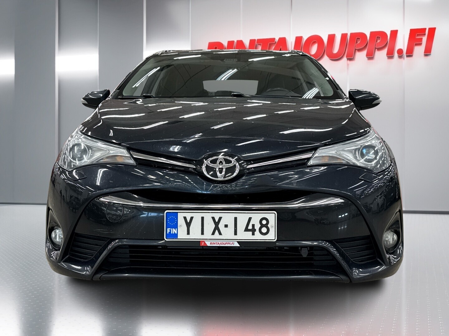 TOYOTA Avensis 2015