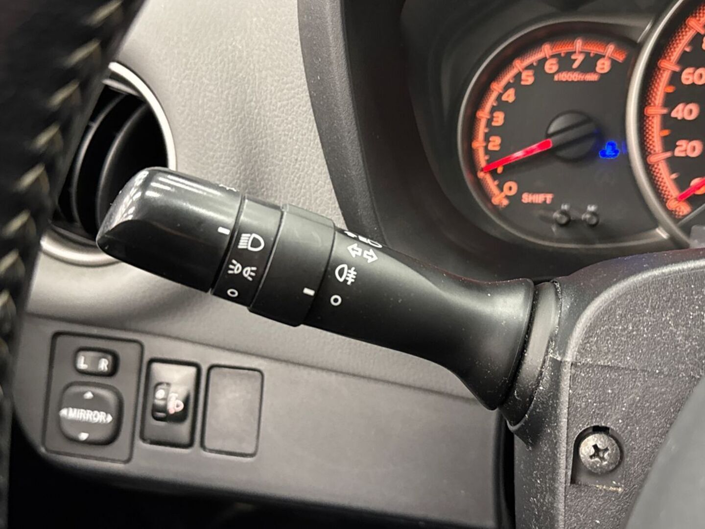 TOYOTA Yaris 2015