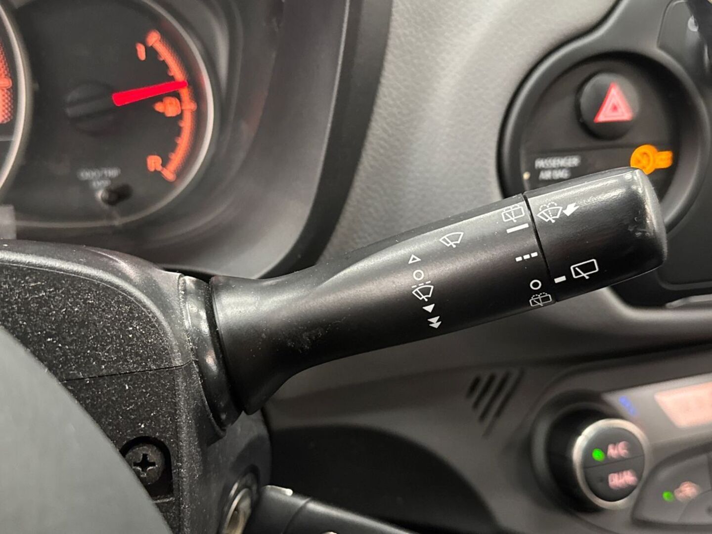 TOYOTA Yaris 2015