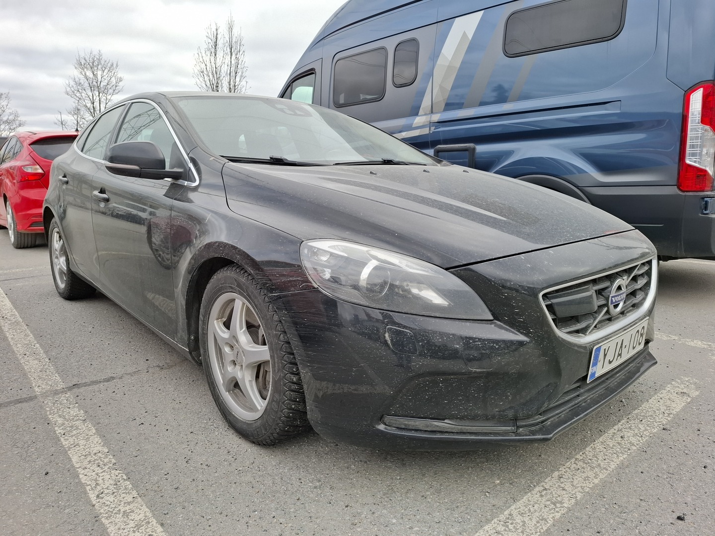 VOLVO V40 2015