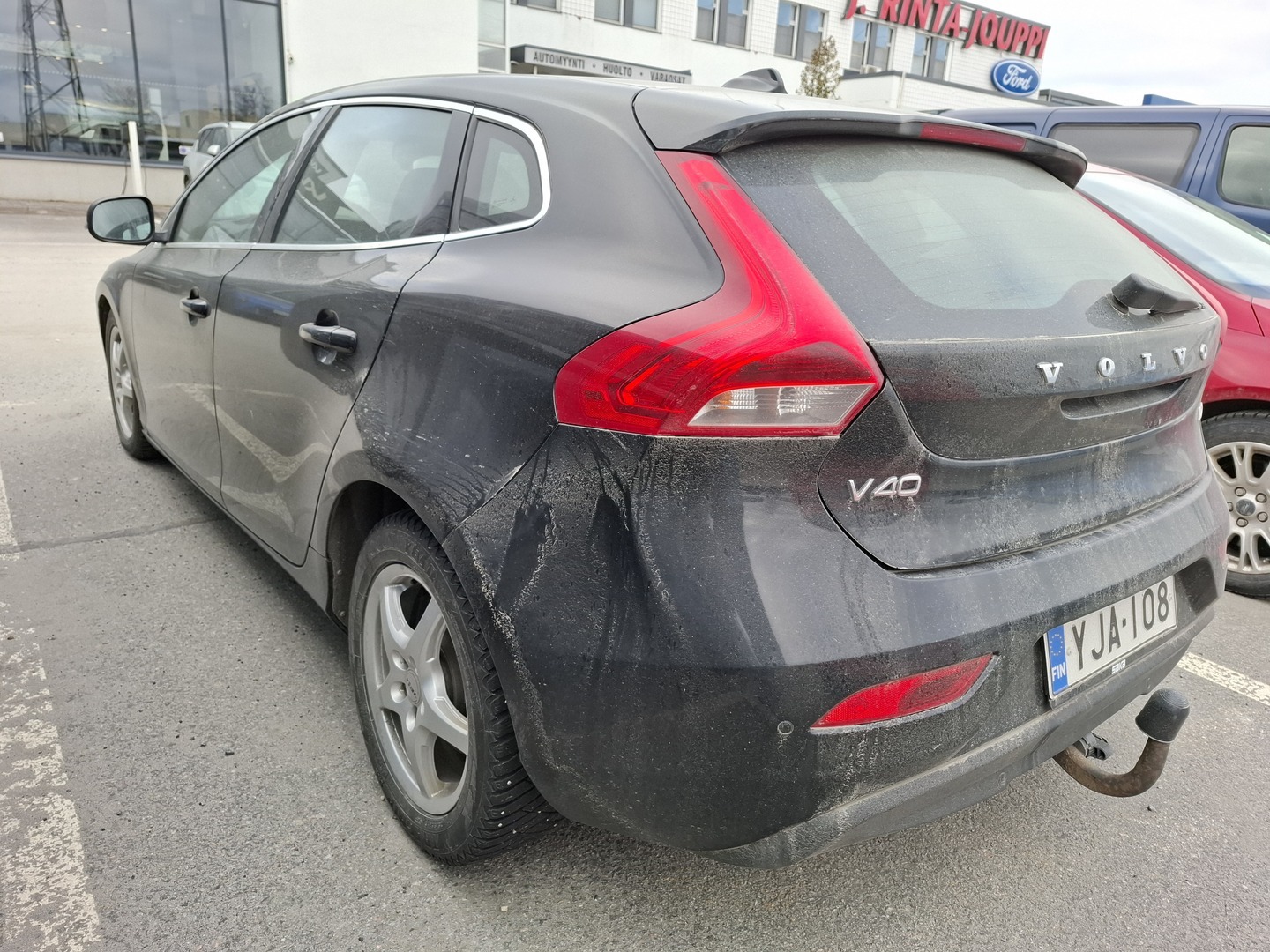 VOLVO V40 2015
