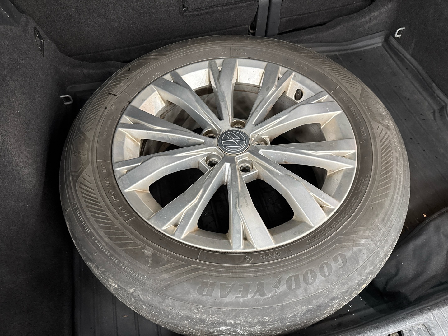 VOLKSWAGEN Tiguan 2017