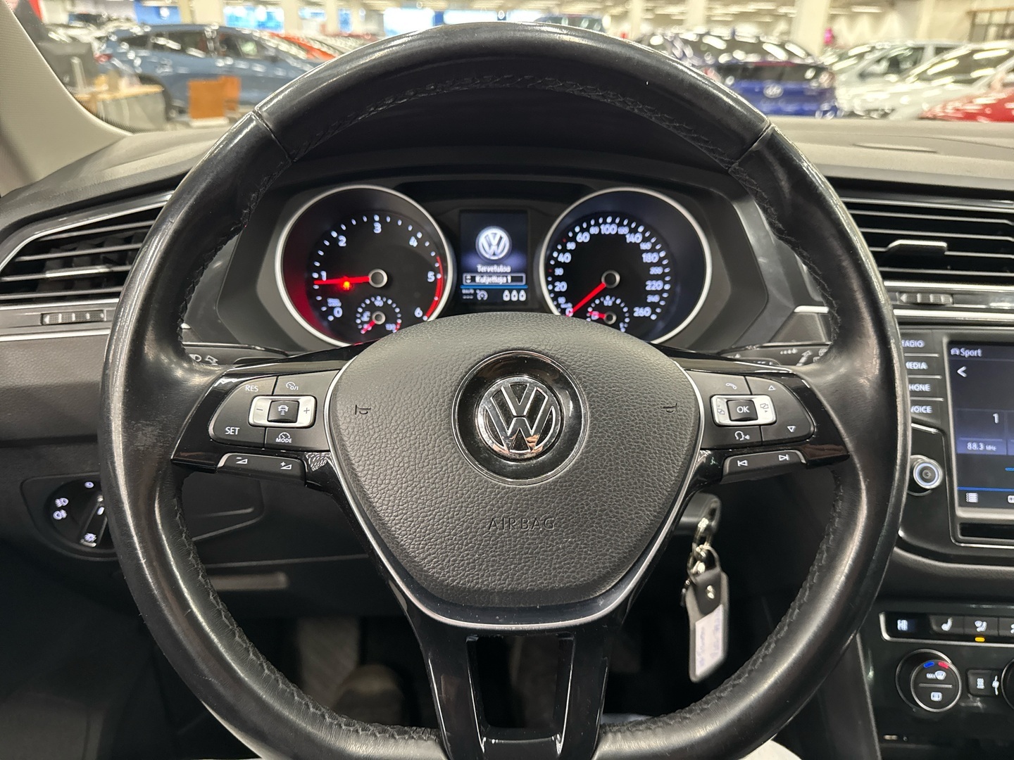 VOLKSWAGEN Tiguan 2017