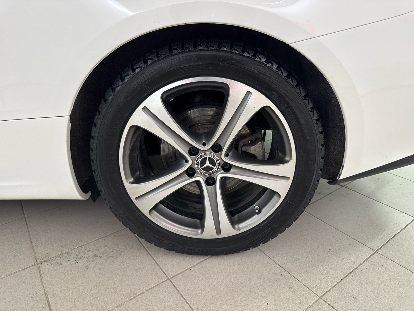 MERCEDES-BENZ E 2018