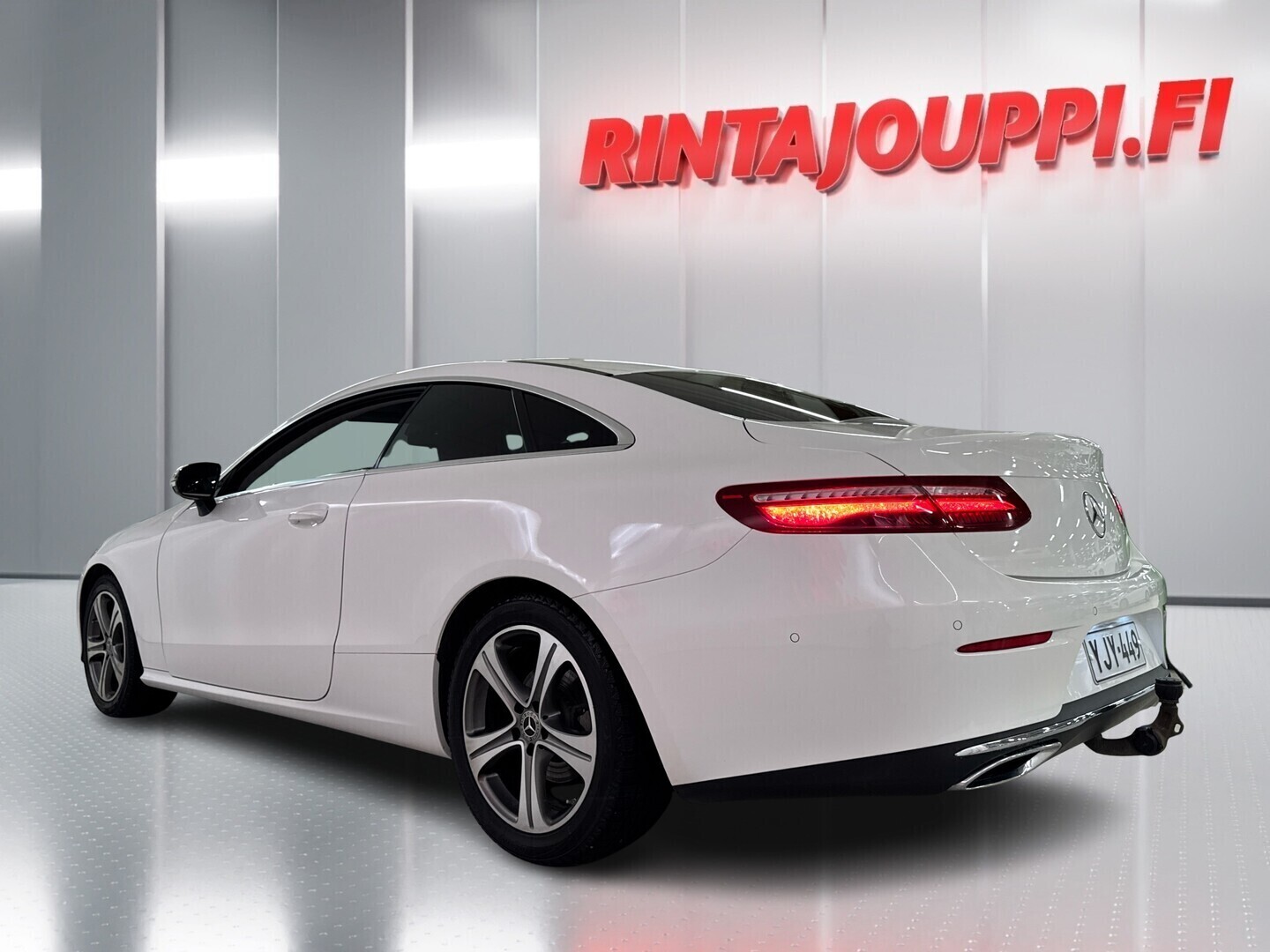 MERCEDES-BENZ E 2018