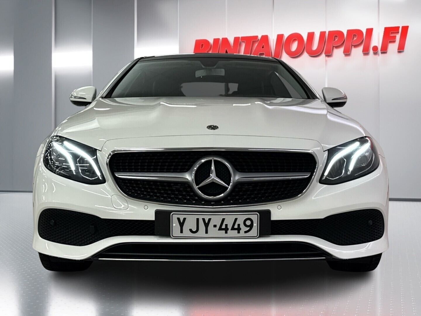 MERCEDES-BENZ E 2018